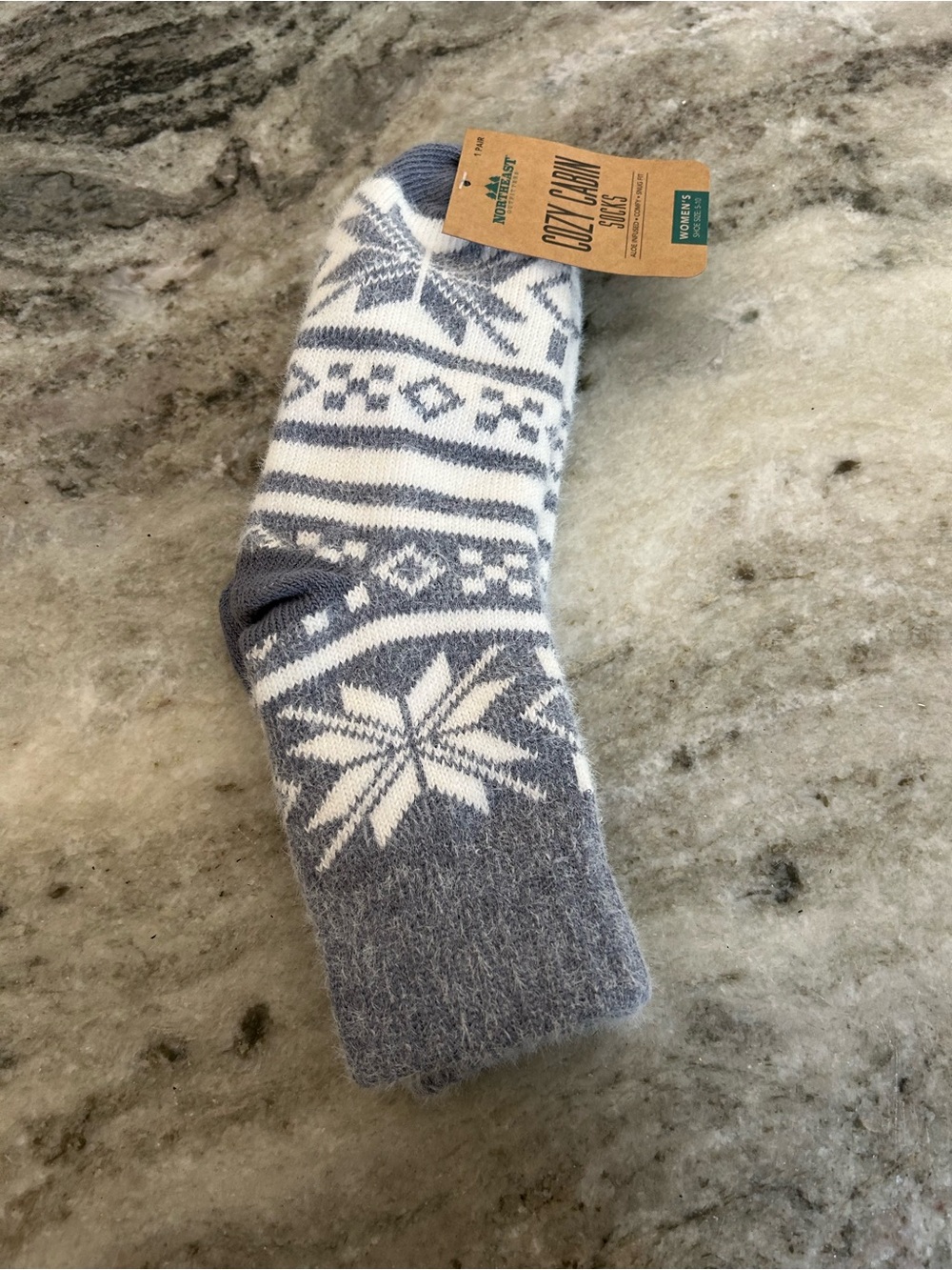 Cozy Nordic Snowflake Cabin Socks - Gray & White